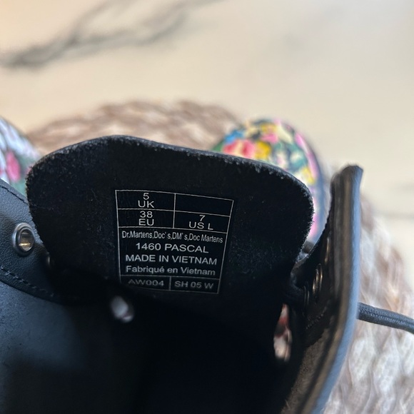 Dr. Martens Black Floral Lace-Up Boots - Picture 9 of 10